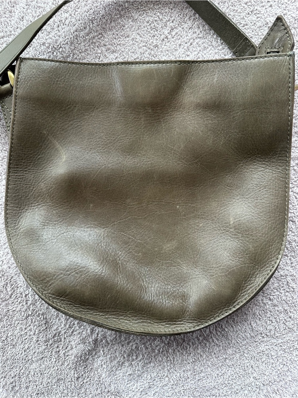 Madewell Classic Olive Leather Crossbody Bag with Removable Stripe Strap - Picture 2 of 12
